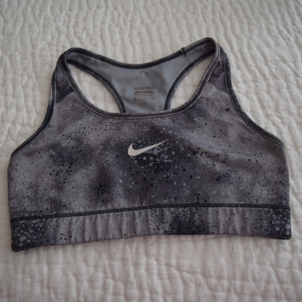 Nike Pro Medium Support Sports Bra